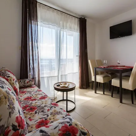 Апартаменты Apartment Nensi 2 *